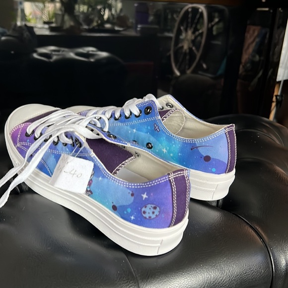 Custom Converse - Picture 3 of 4